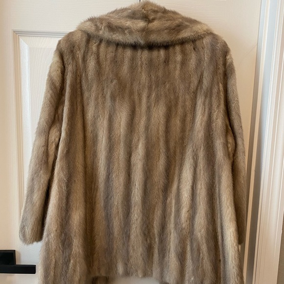 Vintage mink coat. 1940s. Buttons. Perfect condition. - Picture 3 of 3